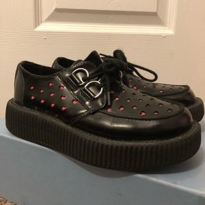 RARE TUK Valentines Day Creepers w/pink hearts